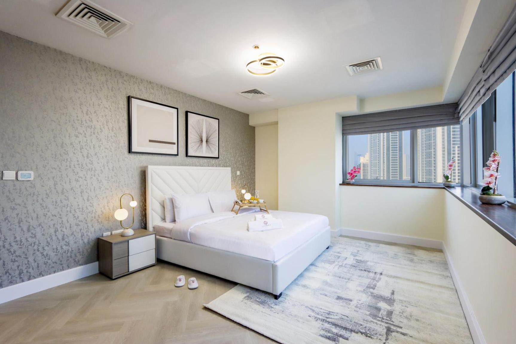 Livbnb - Burj Khalifa View 2br Spacious Dubai