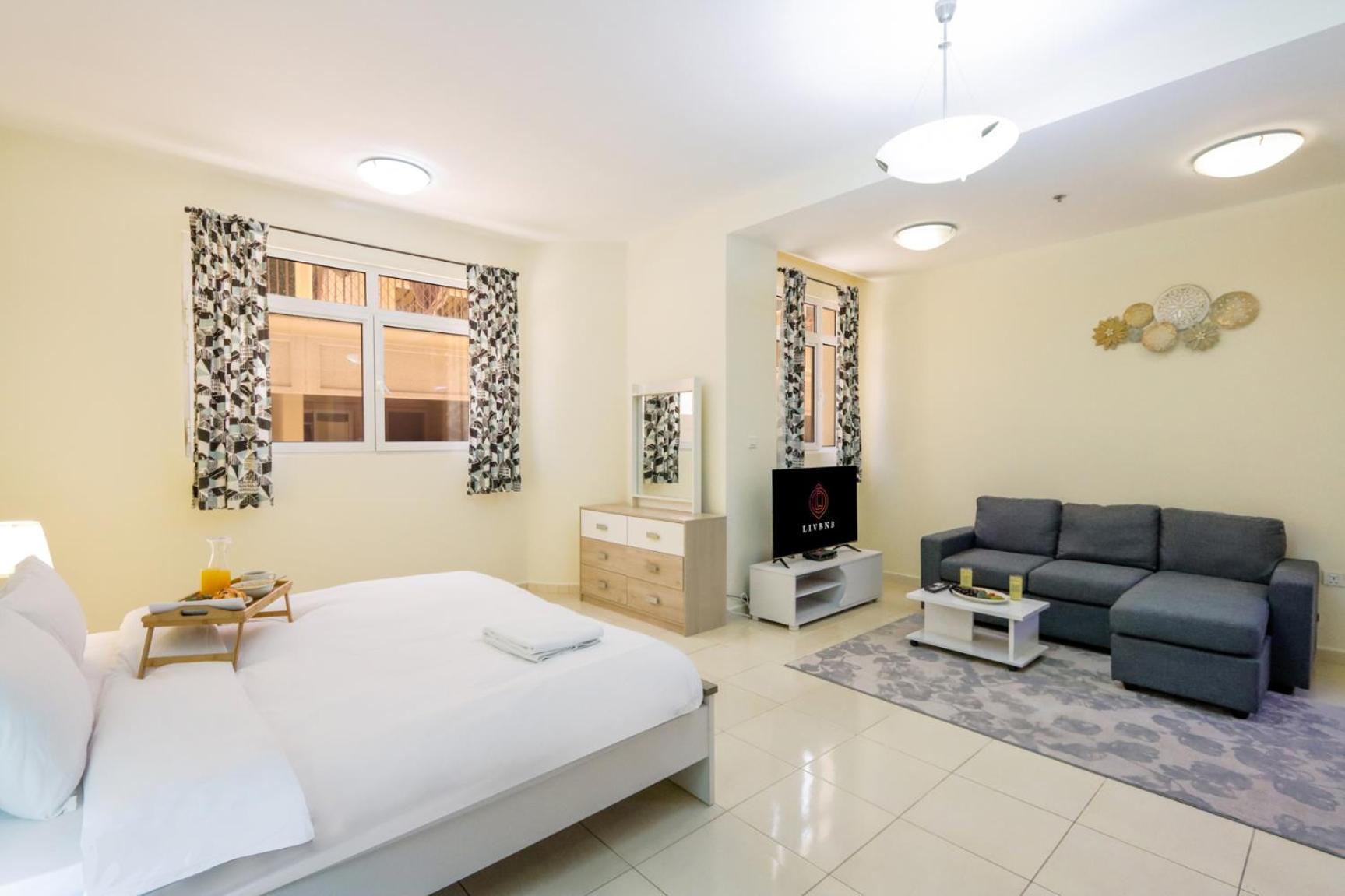 Spacious In Jvc By Livbnb *