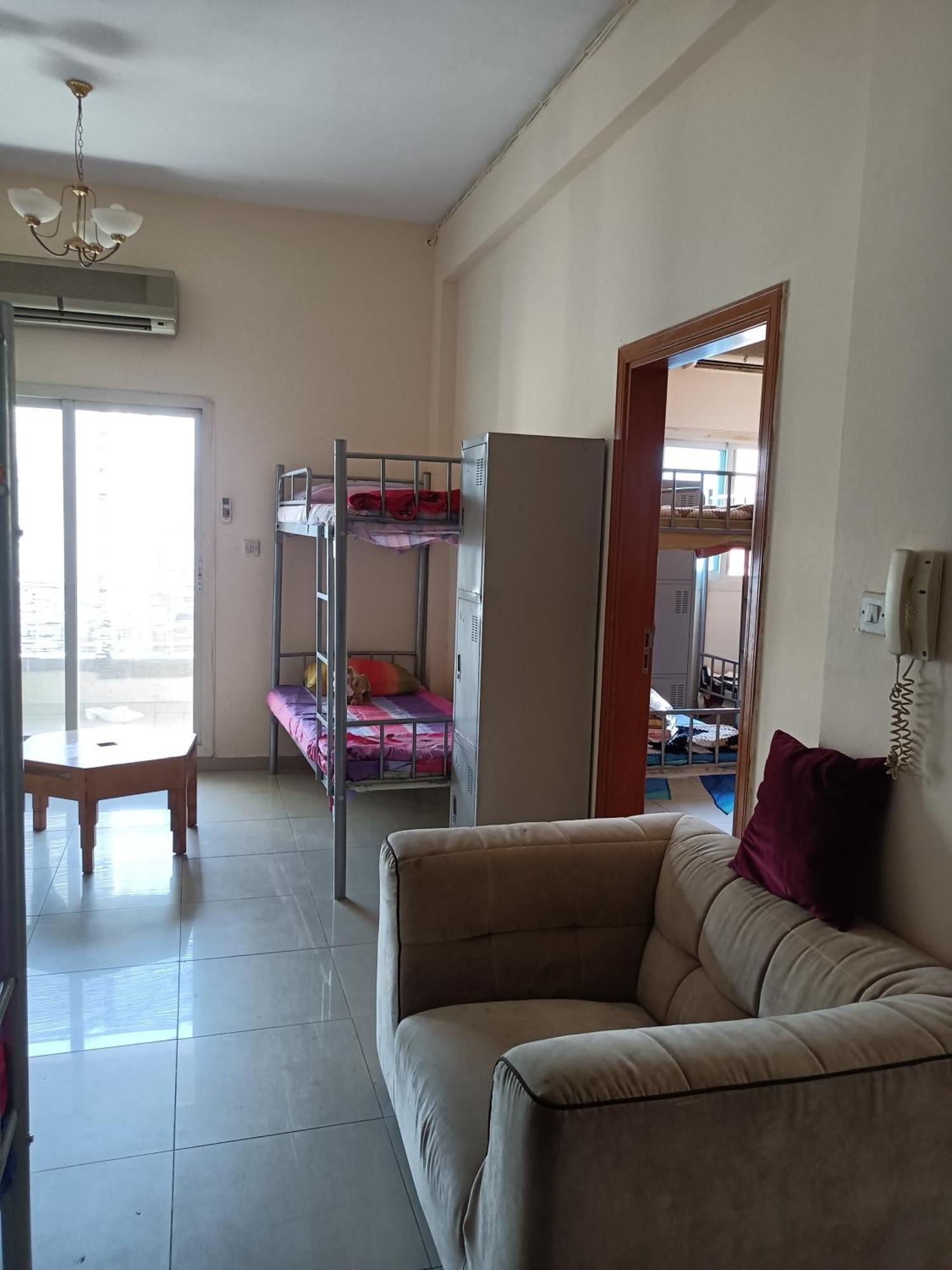 Apartment Omar For Boys *