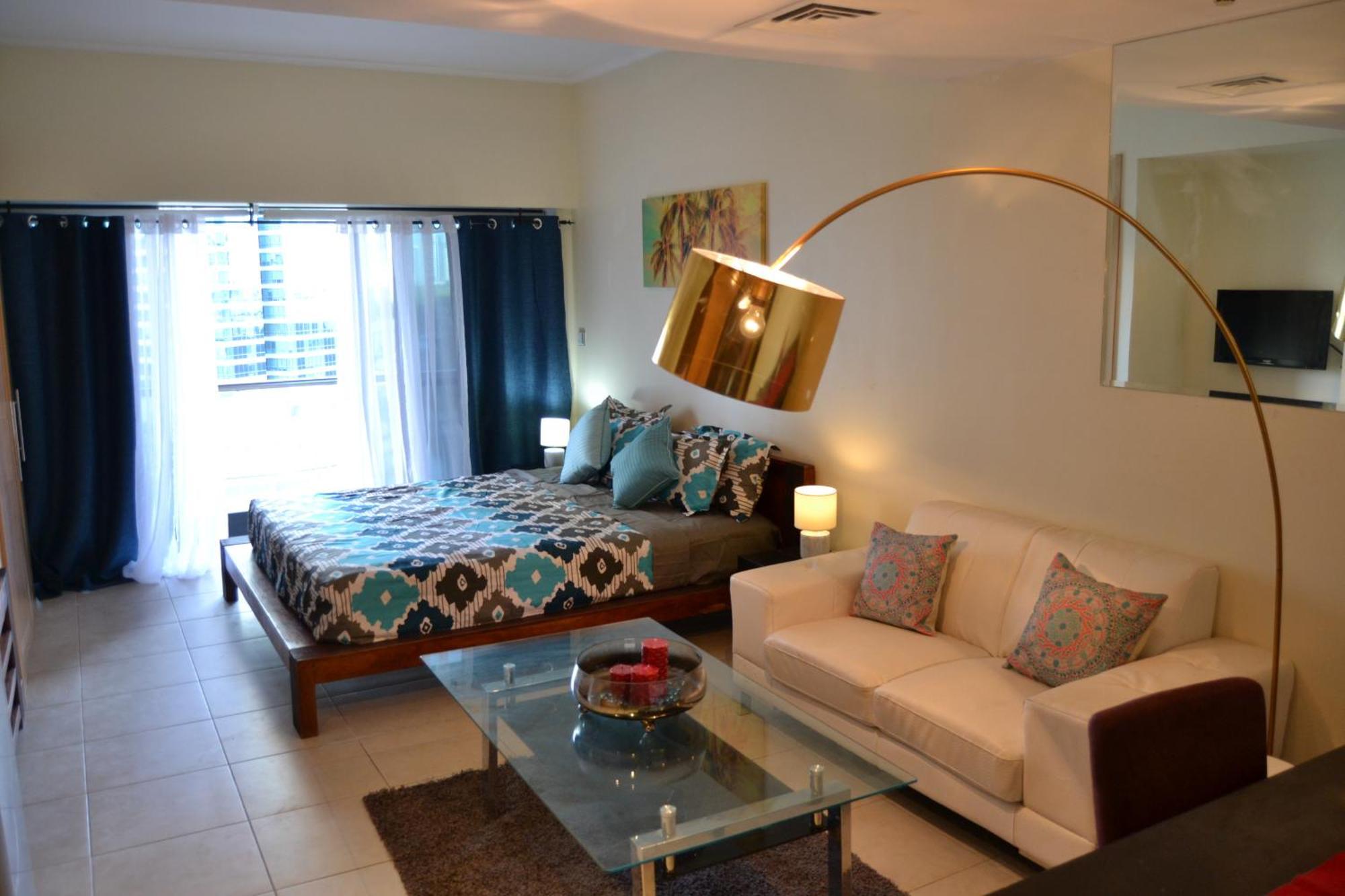 Click - Jlt - & Balcony Lakes View Entire -jn *