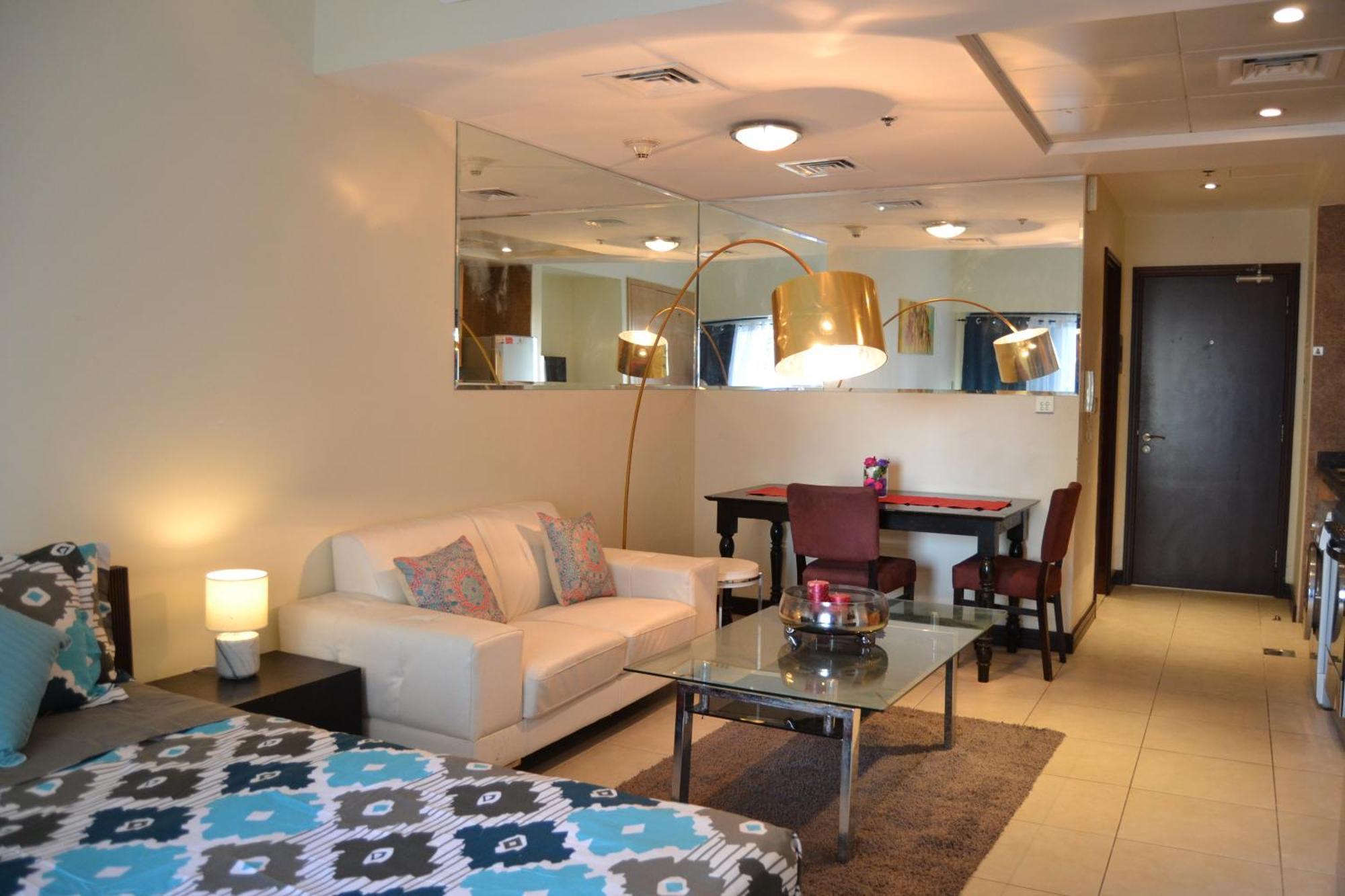 Apartment Click - Jlt - & Balcony Lakes View Entire -jn *