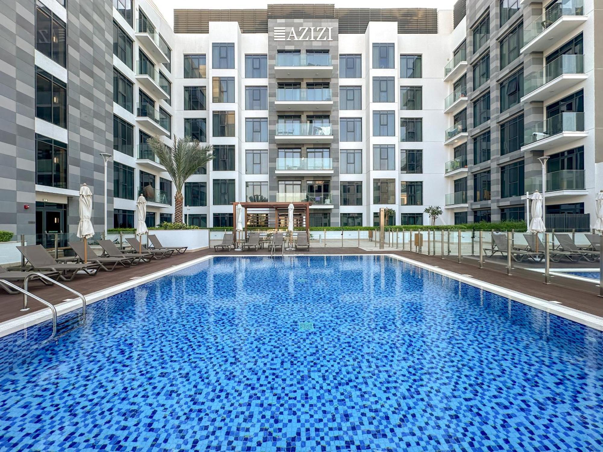 Luxurious 2br With Pool & Gym Access L Near Downtown * Dubai