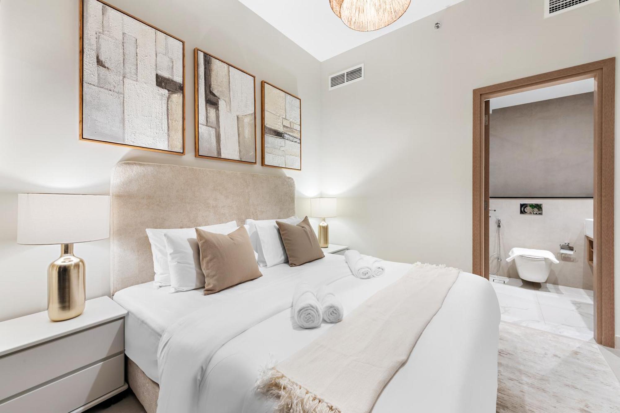 Apartment Luxurious 2br With Pool & Gym Access L Near Downtown *