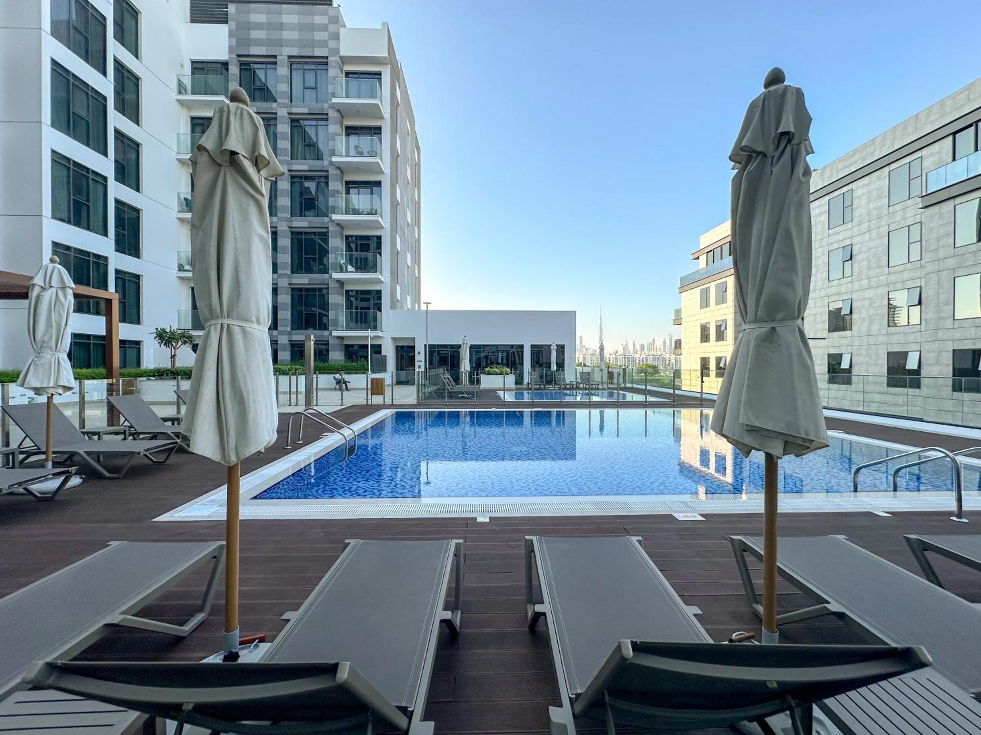 Apartment Luxurious 2br With Pool & Gym Access L Near Downtown *