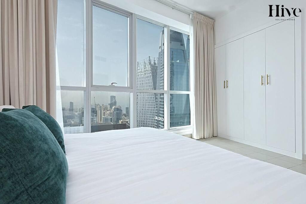Luxury 2 Bedroom In Marina * Dubai