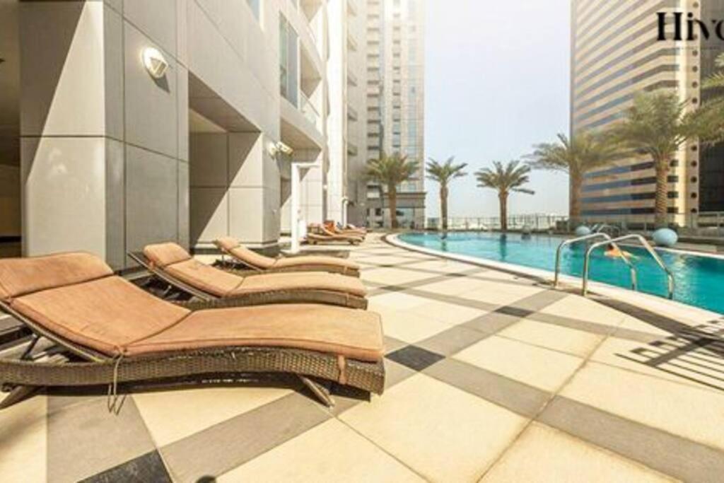 Luxury 2 Bedroom In Marina Apartment