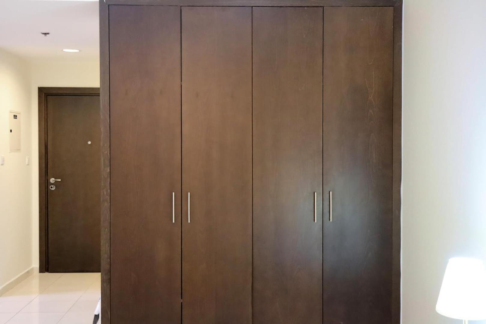 Spacious In Jvc By Livbnb Apartment *
