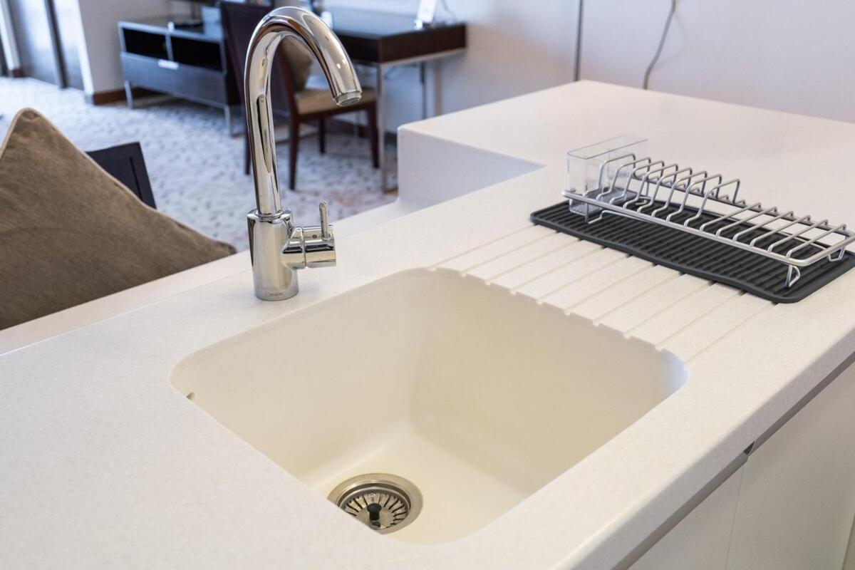 Elegant Studio For 2 At The Address Mall Apartment
