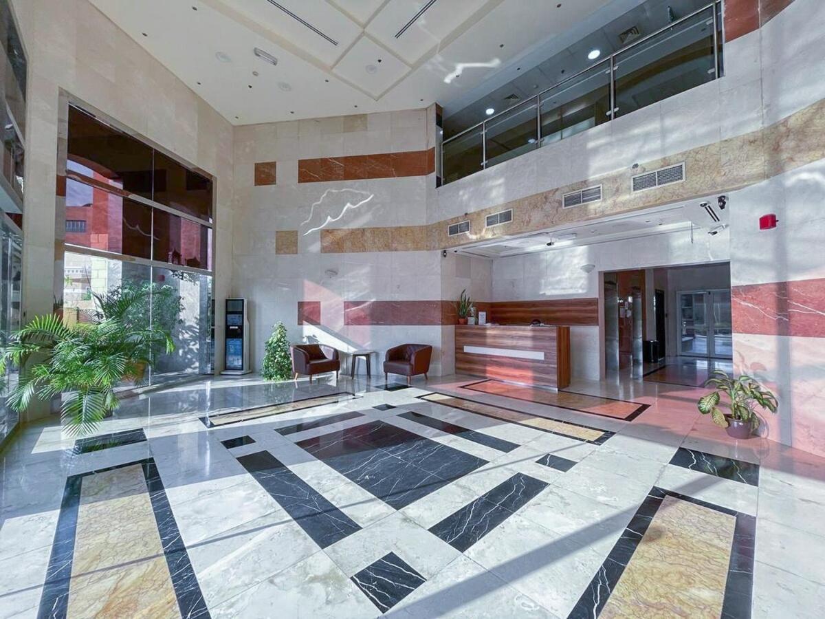 Elegant Studio For 2 At The Address Mall *