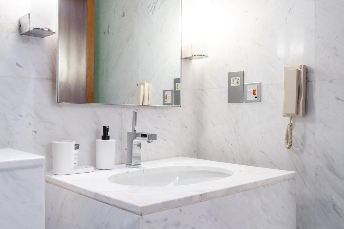 Elegant Studio For 2 At The Address Mall