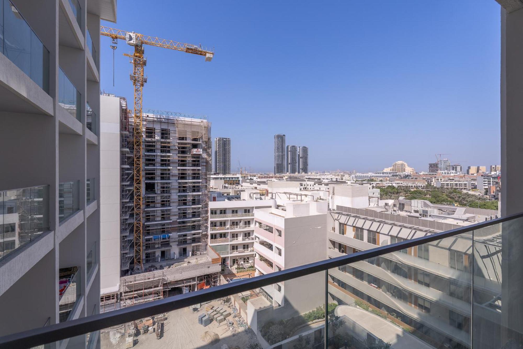 Peaceful Flat That Sleeps 2 In Jumeirah Village Circle * Dubai