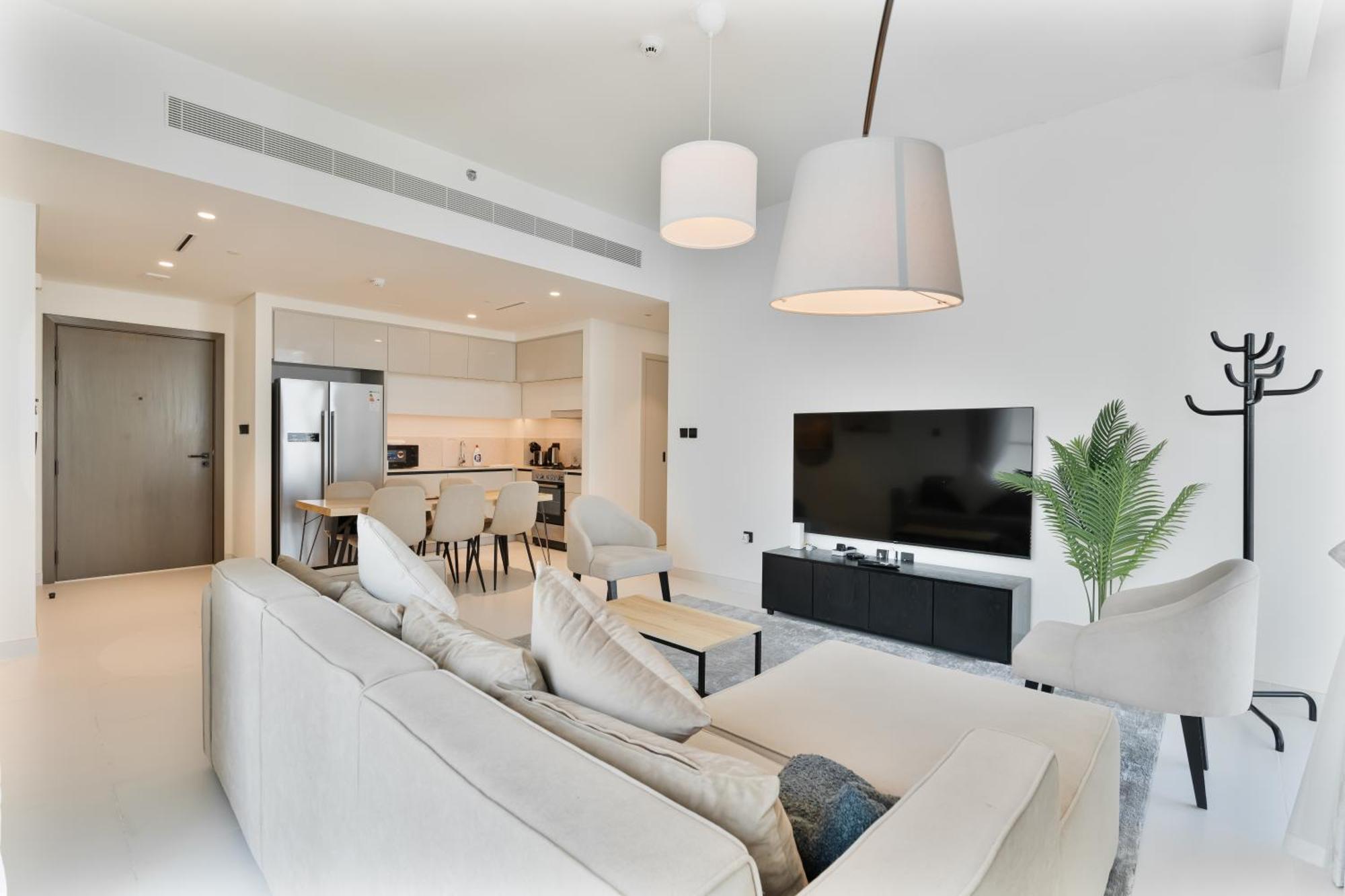 Beachfront 2-bdr, High Floor, Sea And Palm View, Access Apartment Dubai