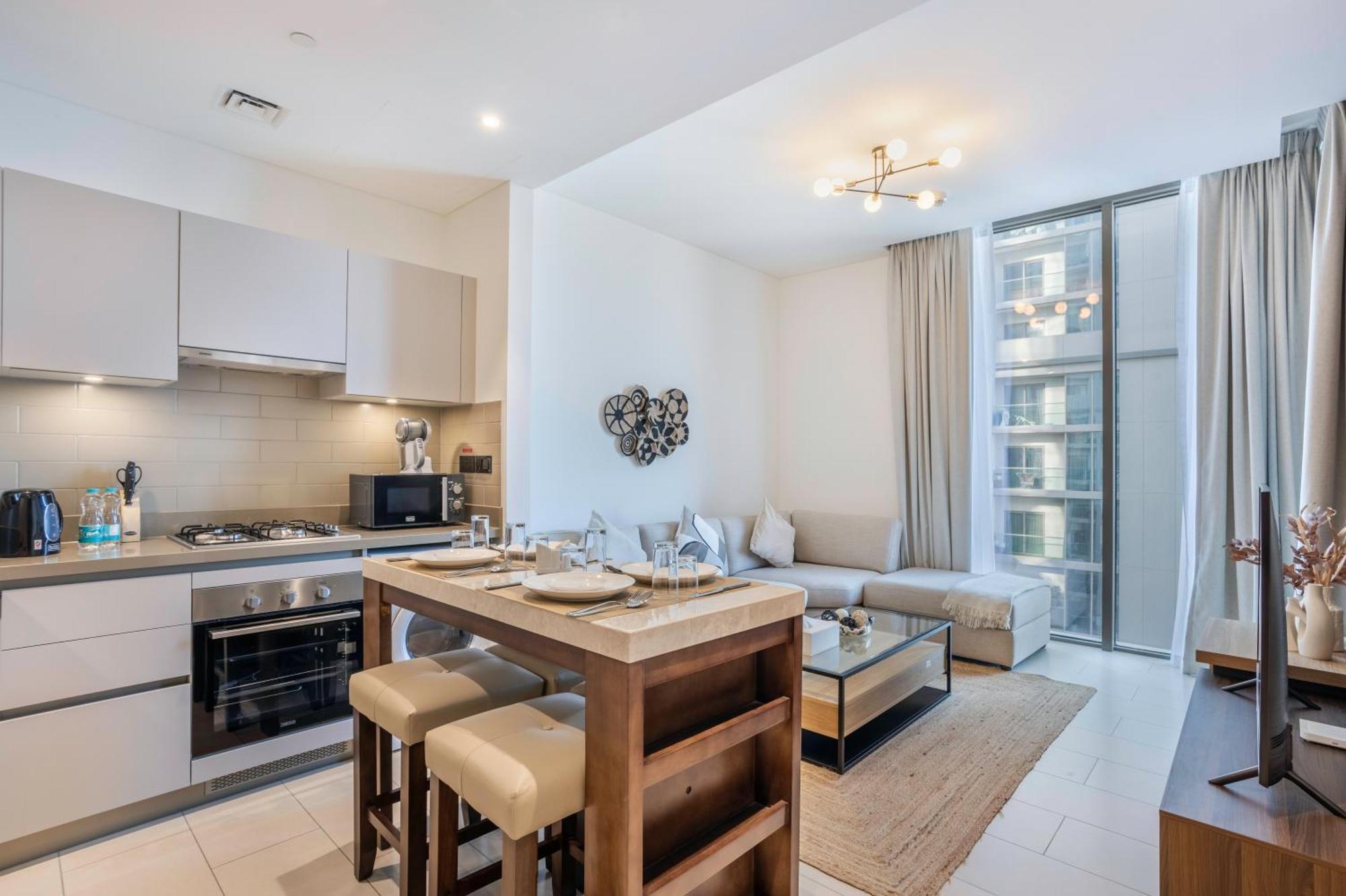 Apartment By Latinem Luxury 1br Cvr B2303 Near Burj Khalifa Dubai