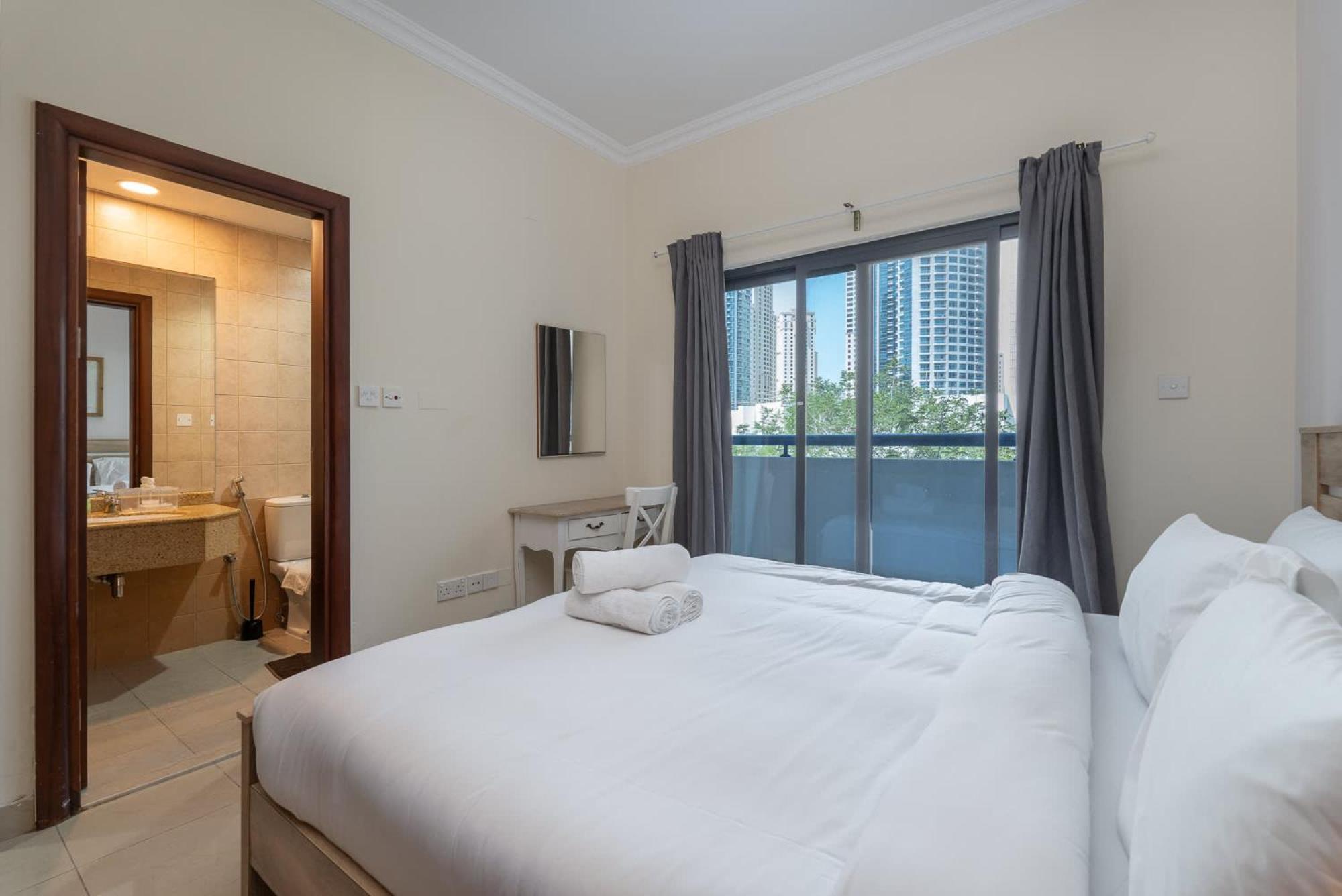 Delightful 2-bedrooms With Homey Charm In Marina Dubai