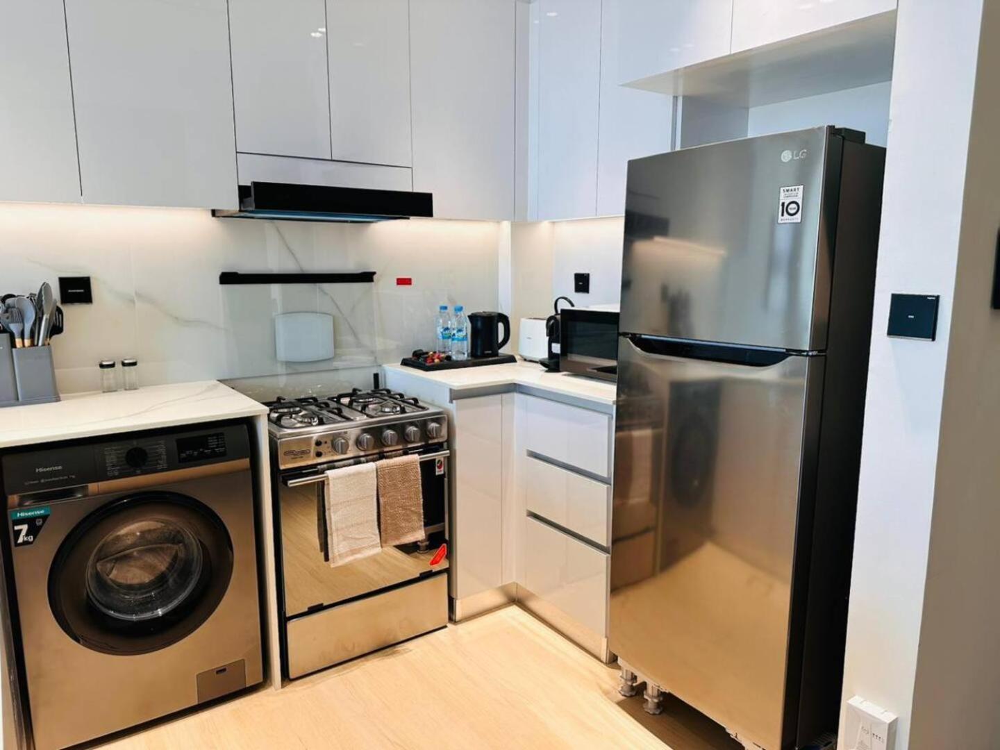 Stunning Brand New 1 Bedroom