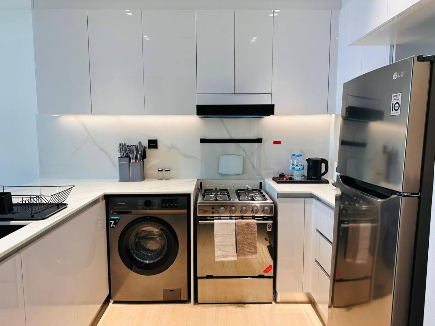 Stunning Brand New 1 Bedroom Apartment Dubai
