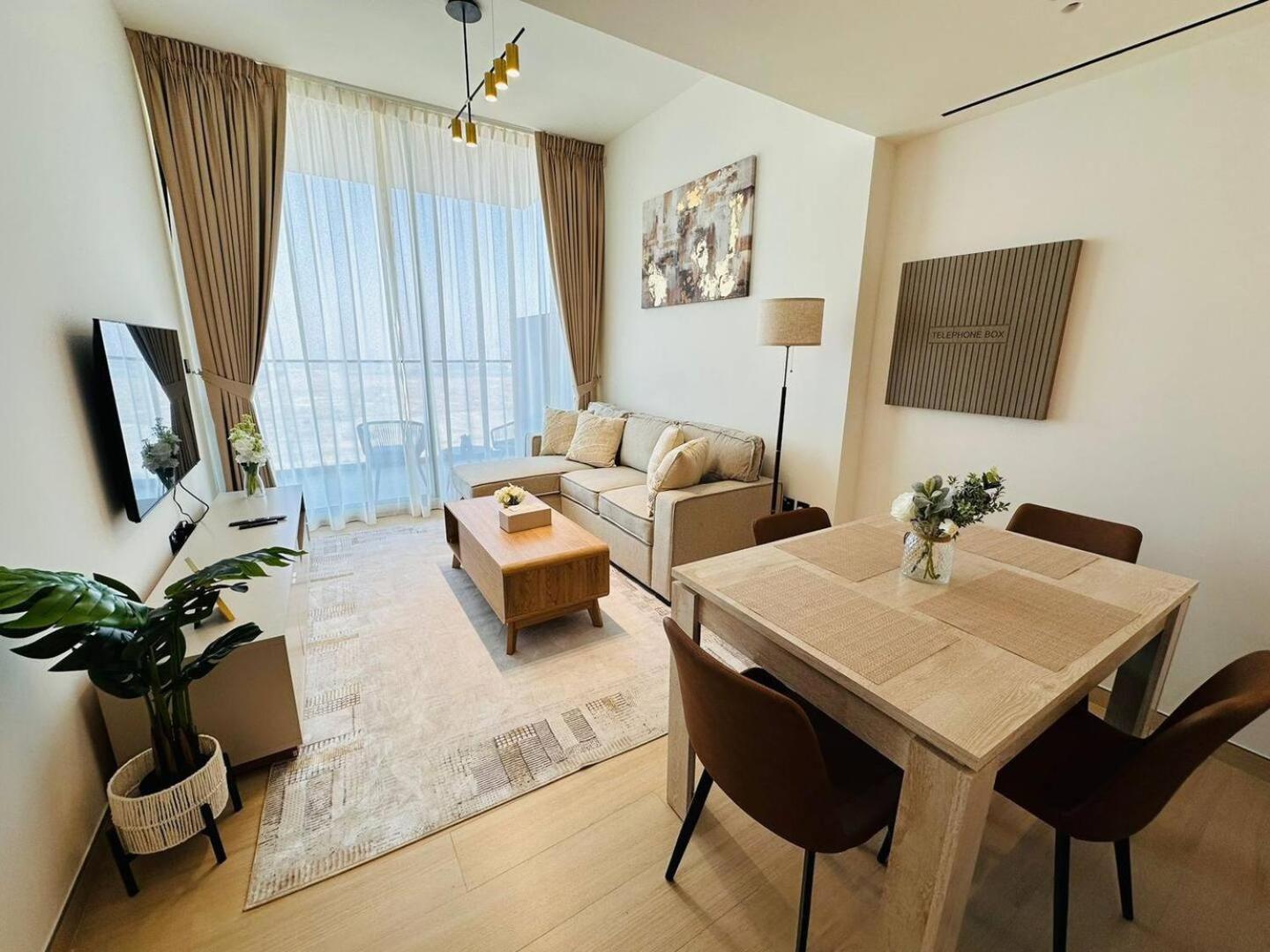 Stunning Brand New 1 Bedroom Apartment Dubai
