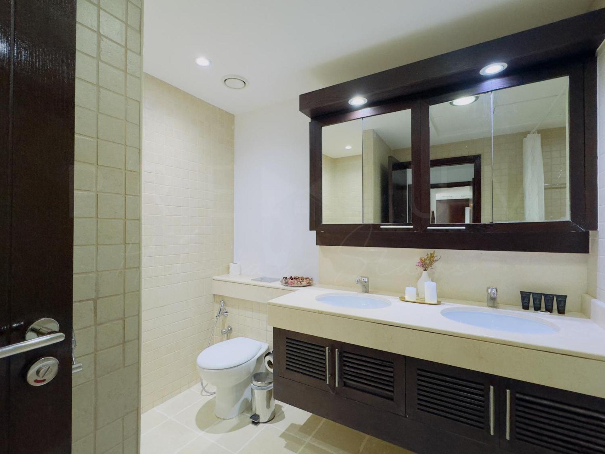 Luxury 2br-burj Khalifa View In The E2-2902 *