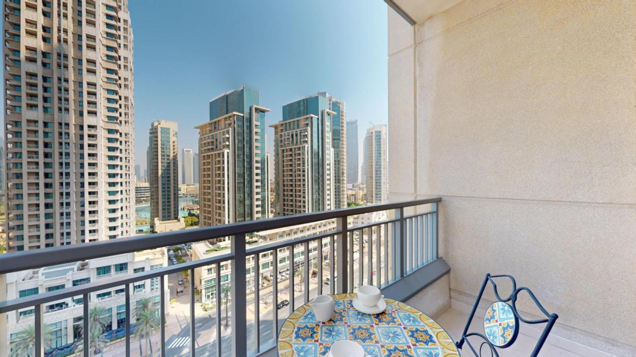 Claren Tower - Sophisticated One Bed With Fountain Views Dubai