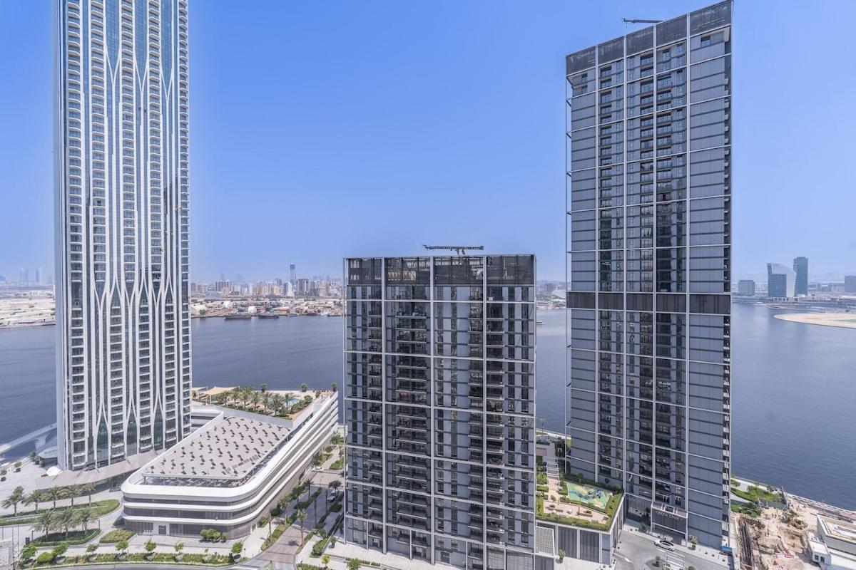 Prestigious 2-bedroom Unit With Waterfront Charm In Creek Harbour