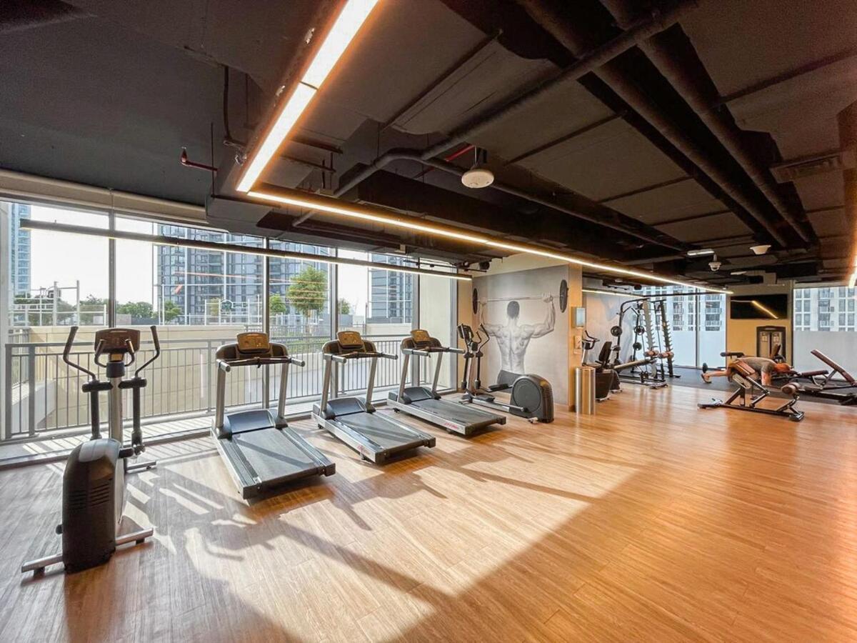 Prestigious 2-bedroom Unit With Waterfront Charm In Creek Harbour Apartment Dubai