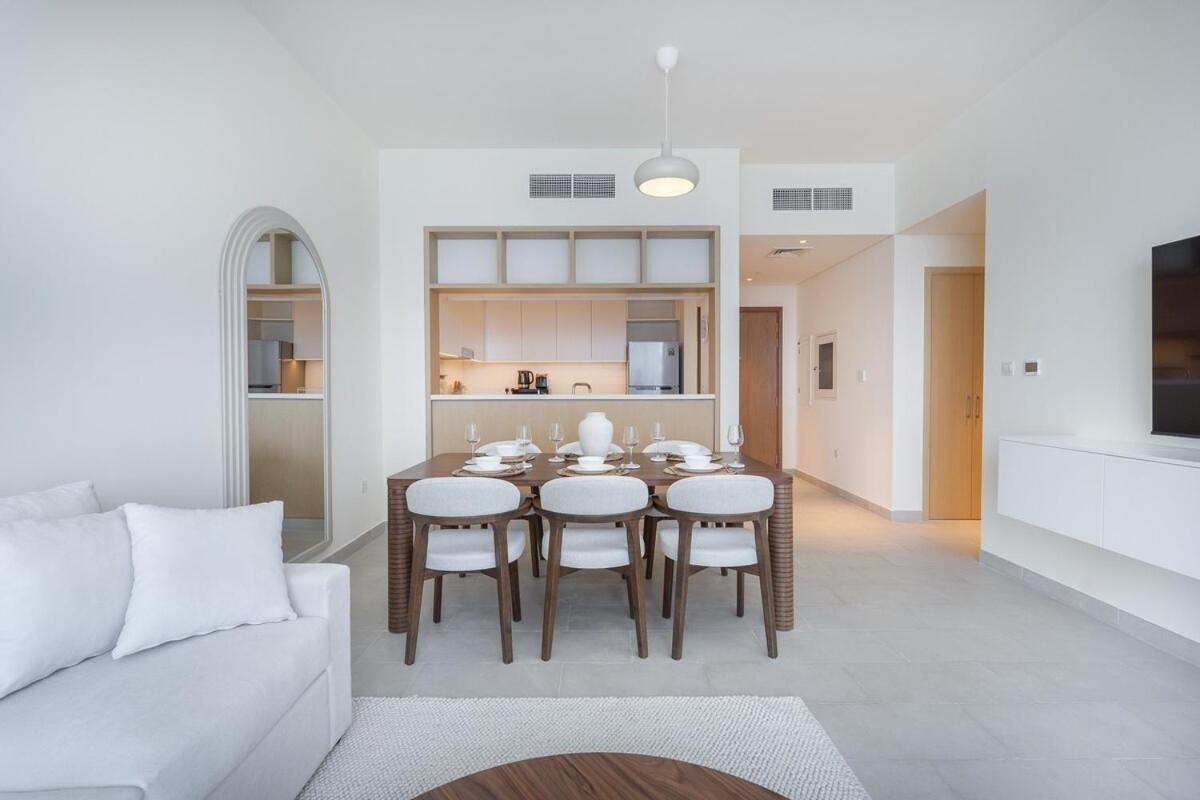Prestigious 2-bedroom Unit With Waterfront Charm In Creek Harbour Dubai
