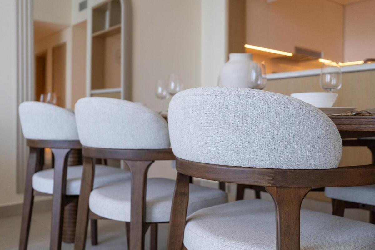 Prestigious 2-bedroom Unit With Waterfront Charm In Creek Harbour Dubai