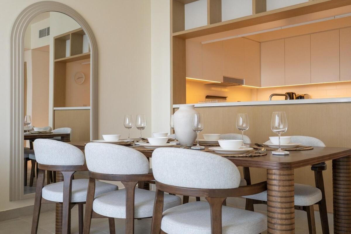 Prestigious 2-bedroom Unit With Waterfront Charm In Creek Harbour * Dubai