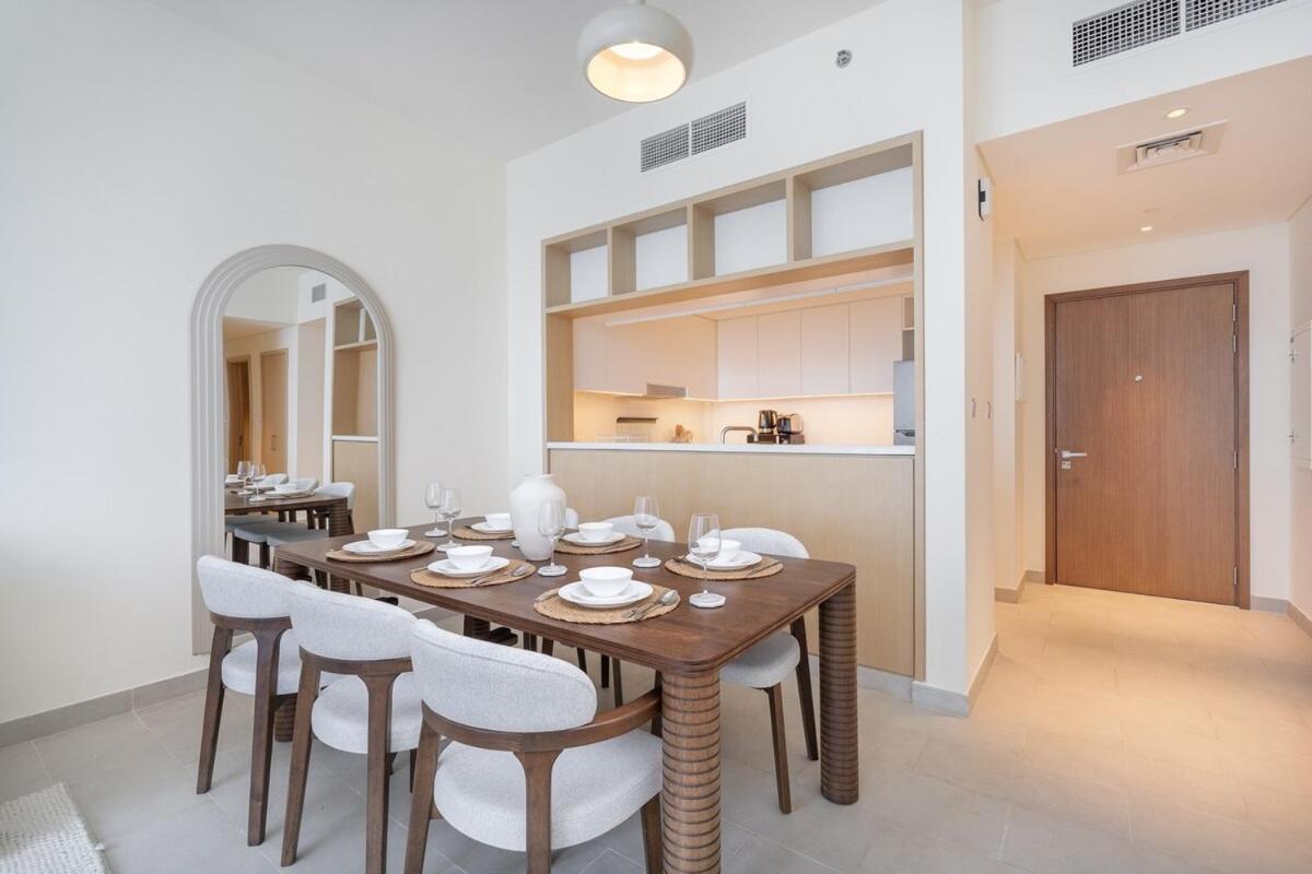 Prestigious 2-bedroom Unit With Waterfront Charm In Creek Harbour Dubai