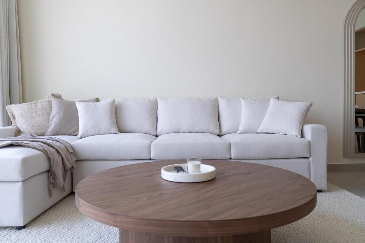 Prestigious 2-bedroom Unit With Waterfront Charm In Creek Harbour Apartment Dubai