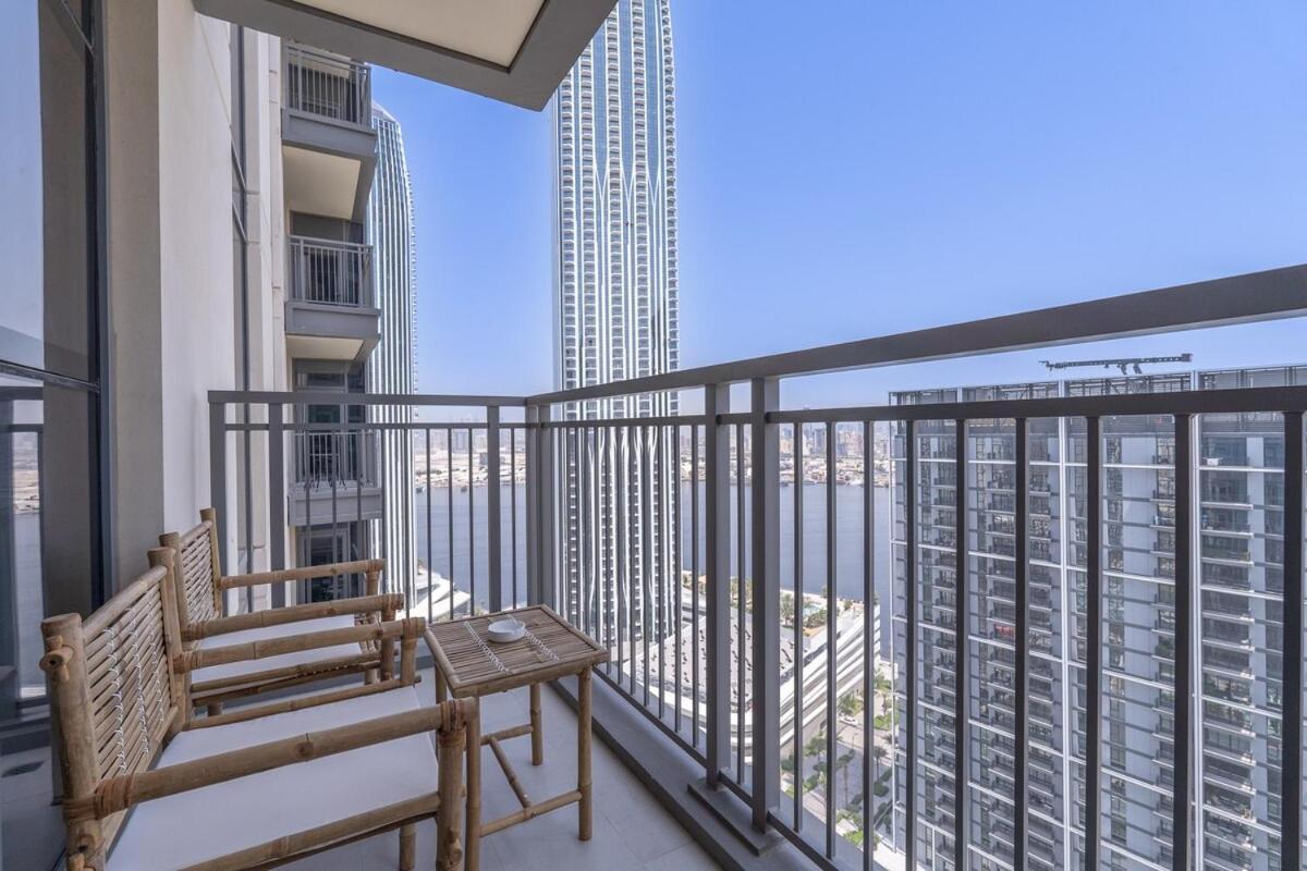 Prestigious 2-bedroom Unit With Waterfront Charm In Creek Harbour *
