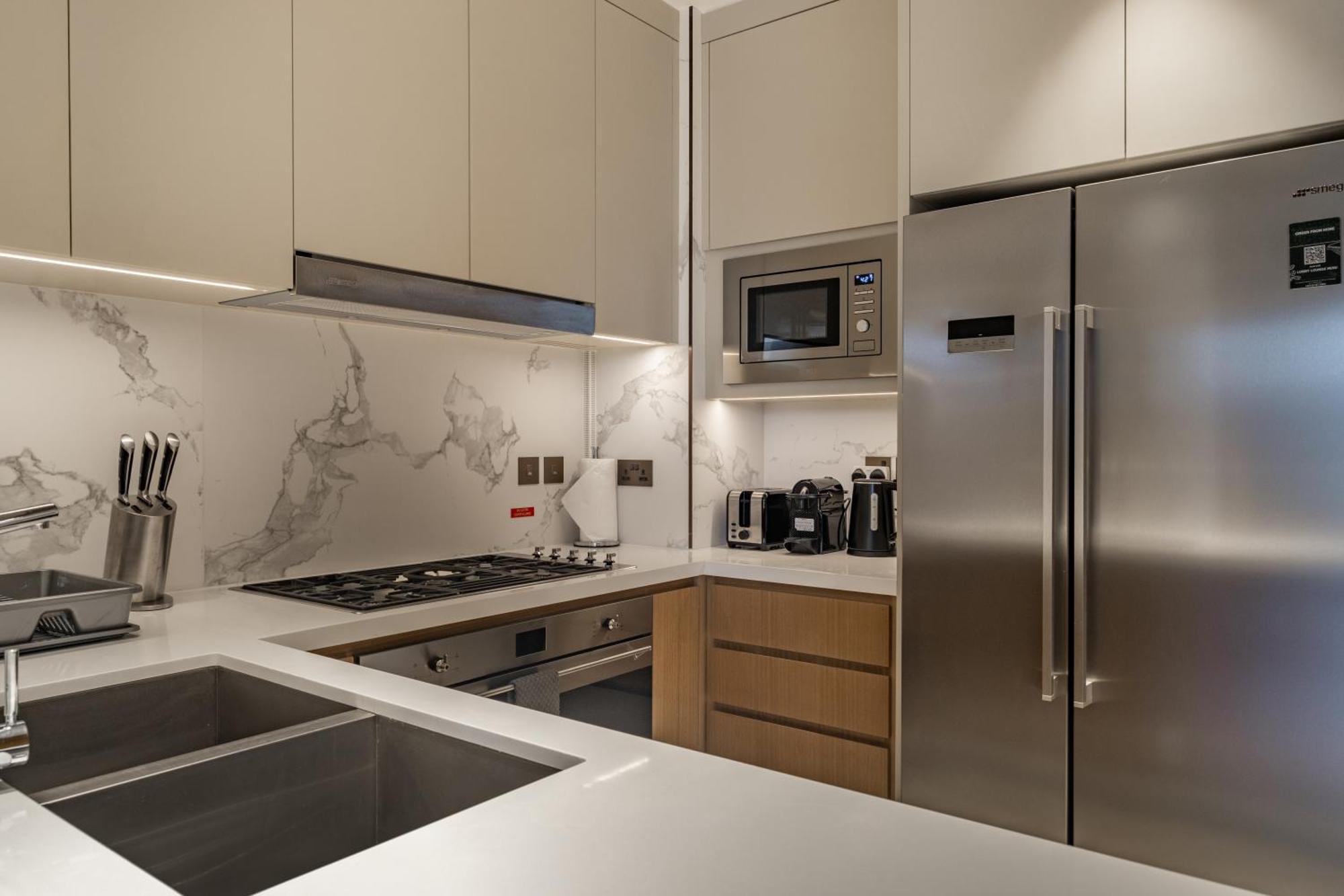 Opera 3br - 5 Mins To Mall With Burj View By Bms Dubai