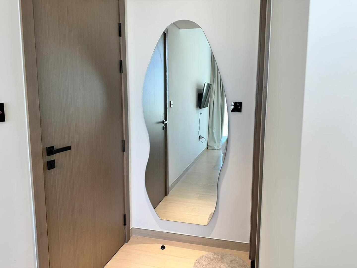 Apartment Fully Furnished 1 Bedroom With Balcony Dubai