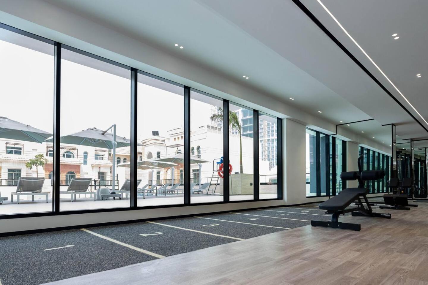 Fully Furnished 1 Bedroom With Balcony