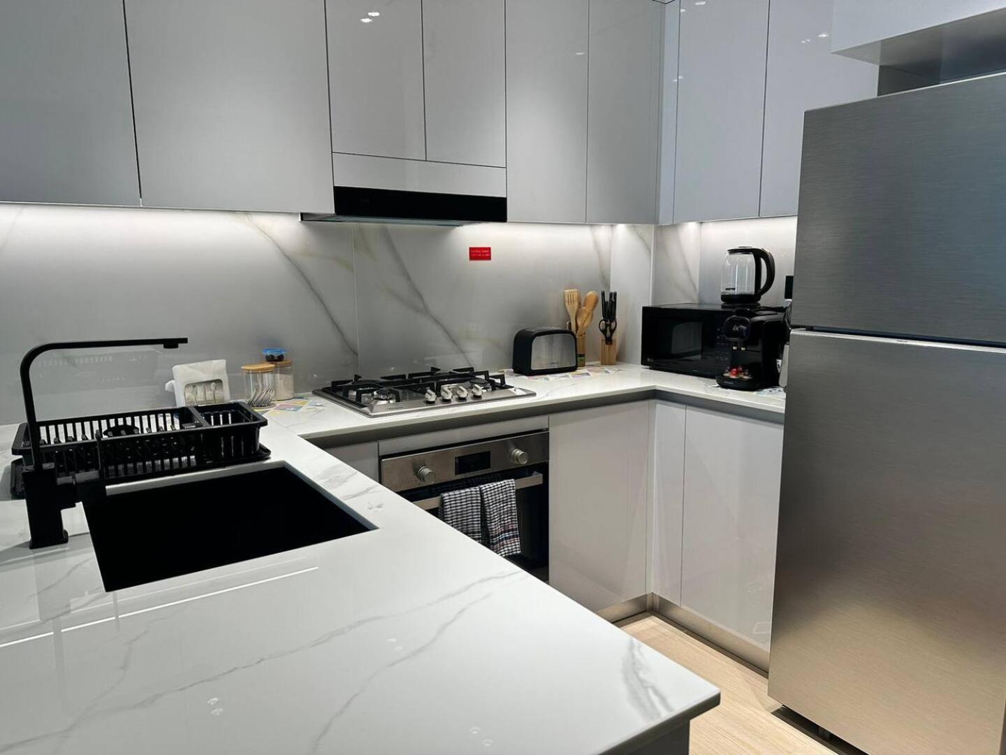 Apartment Fully Furnished 1 Bedroom With Balcony Dubai