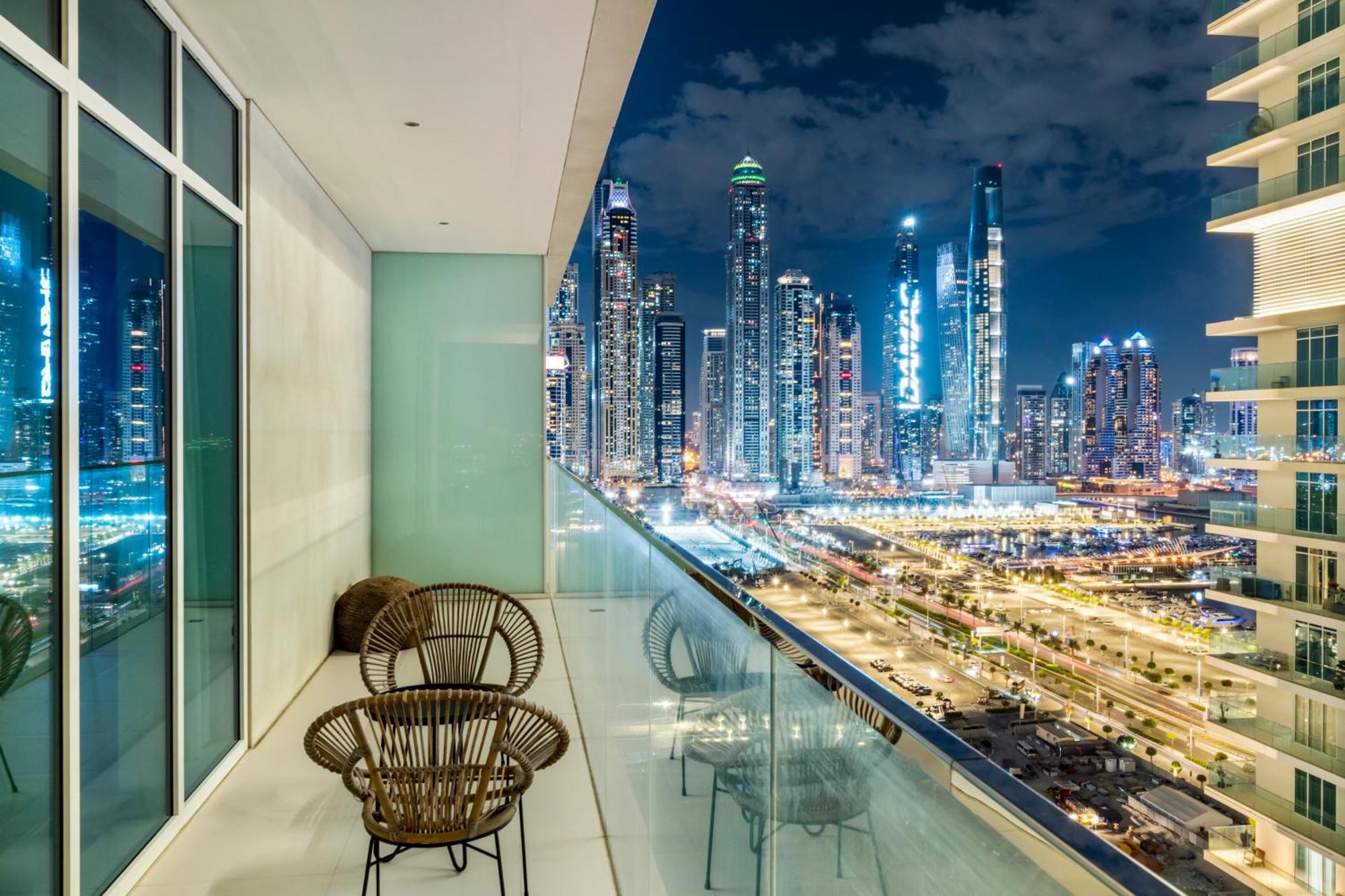 Private - 2 Bedroom Full Palm View Apartment