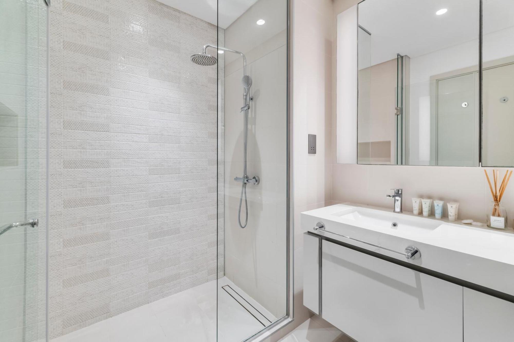 Apartment Private - 2 Bedroom Full Palm View *