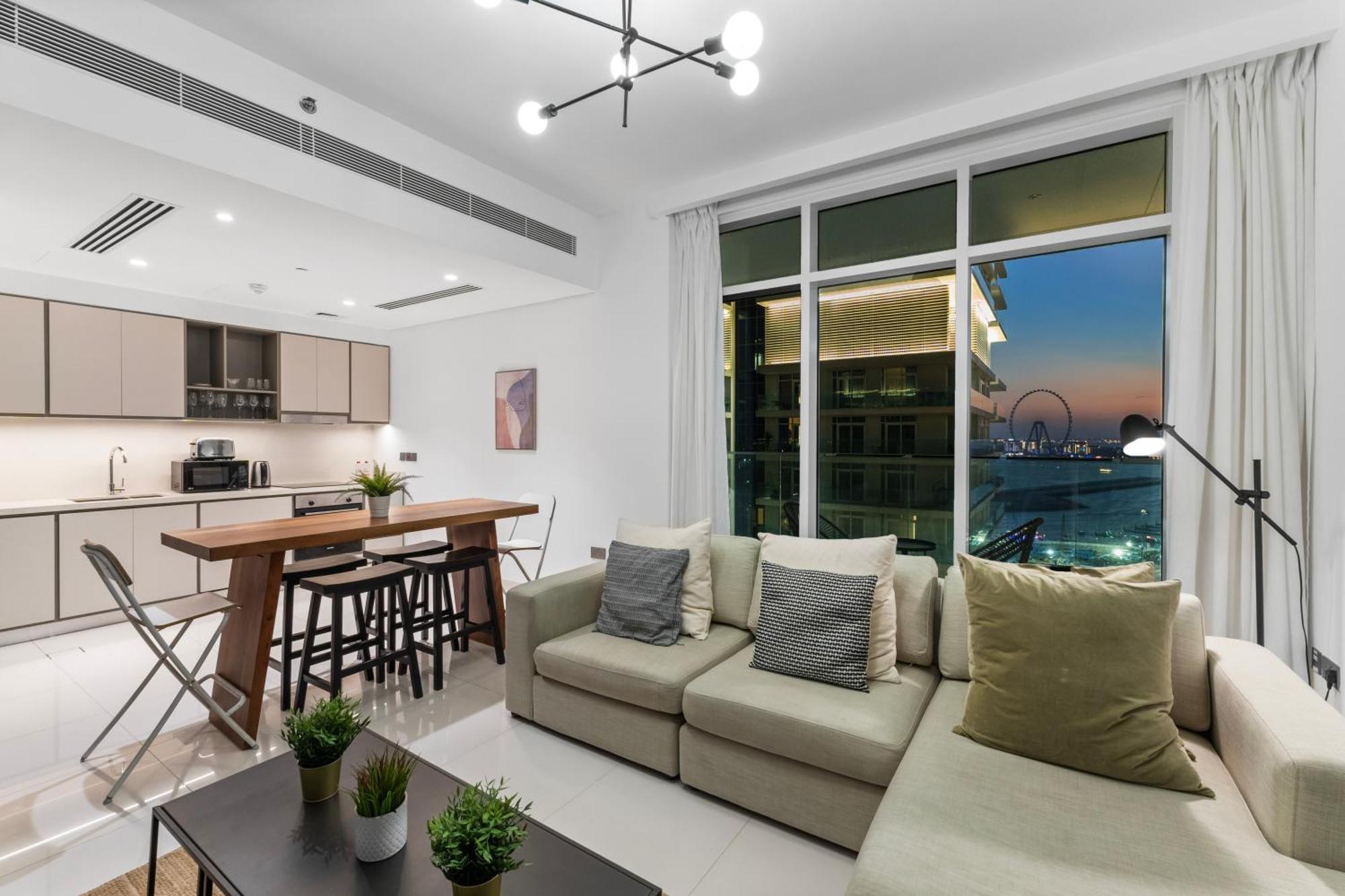 Private - 2 Bedroom Full Palm View * Dubai