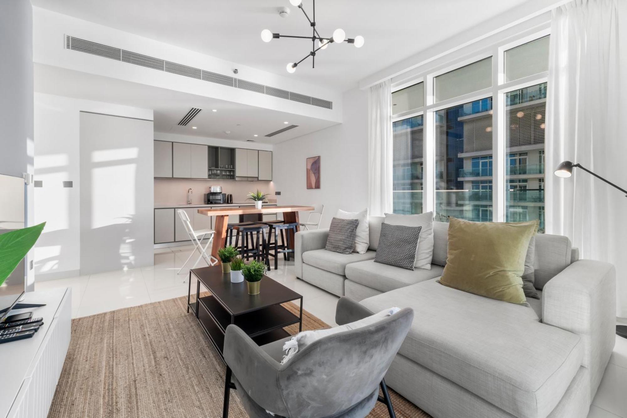 Private - 2 Bedroom Full Palm View Apartment