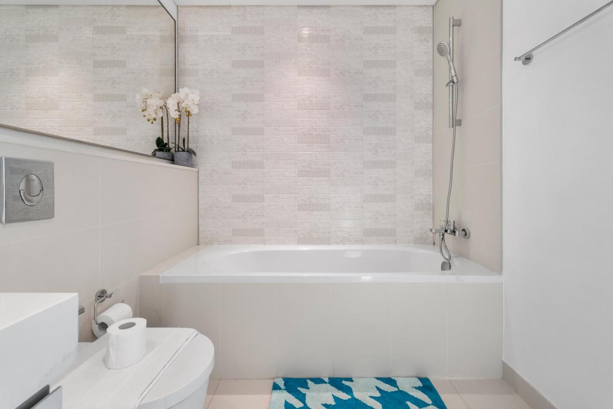 Apartment Private - 2 Bedroom Full Palm View