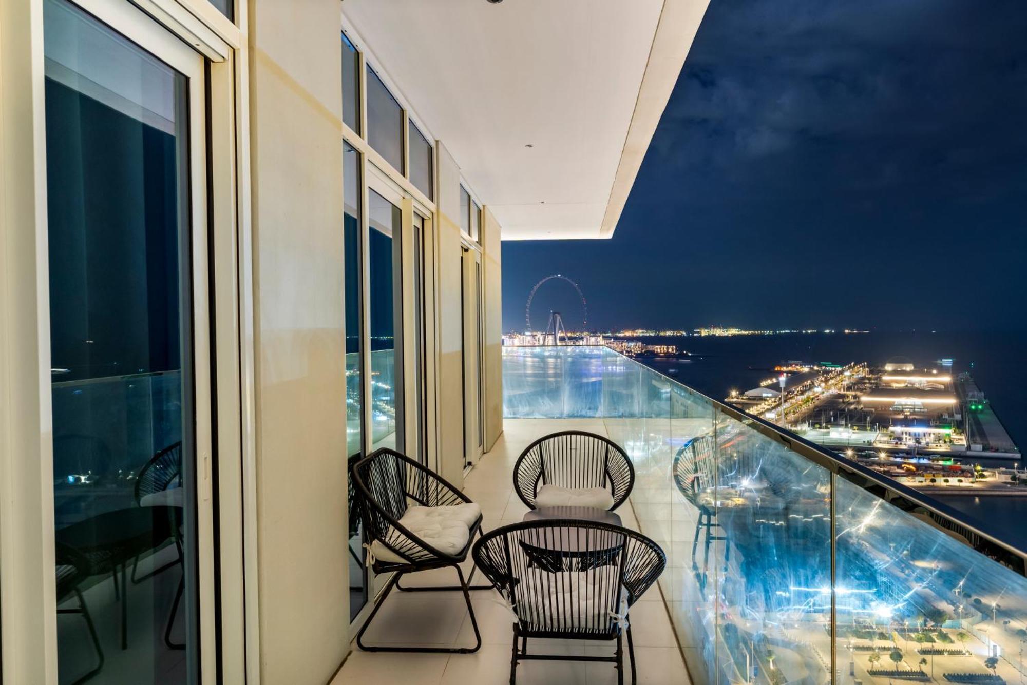 Private - 2 Bedroom Full Palm View *