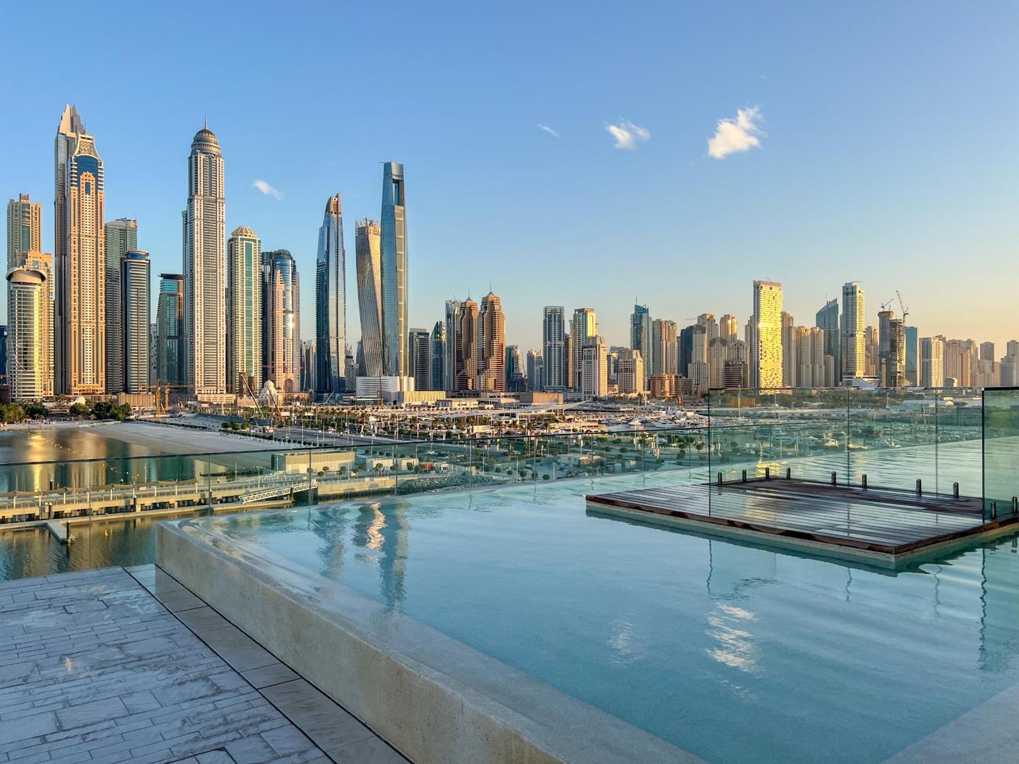 Private - 2 Bedroom Full Palm View Apartment *