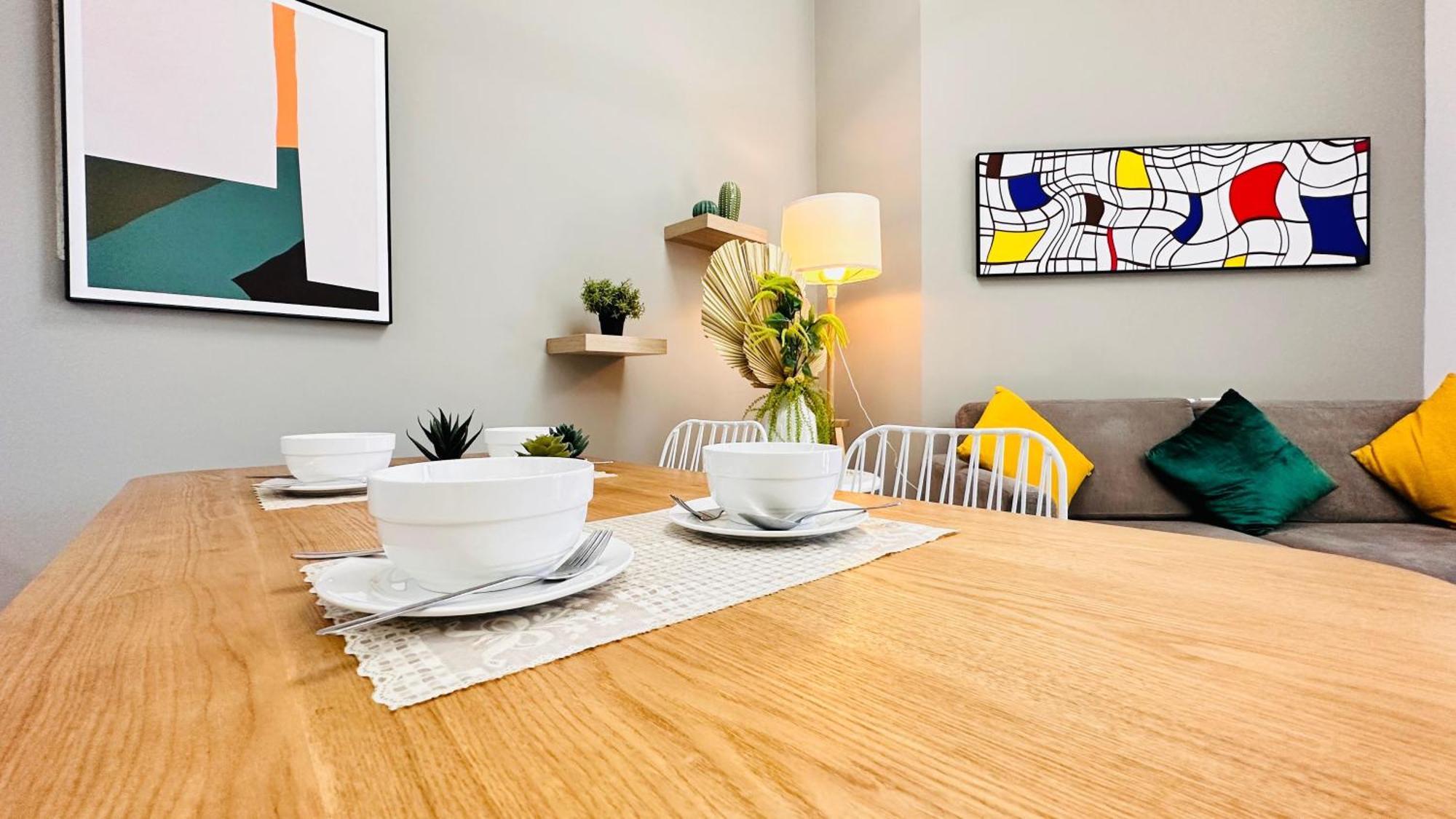 Apartment Oyo 1366 Standard One Bedroom Jvc Dubai