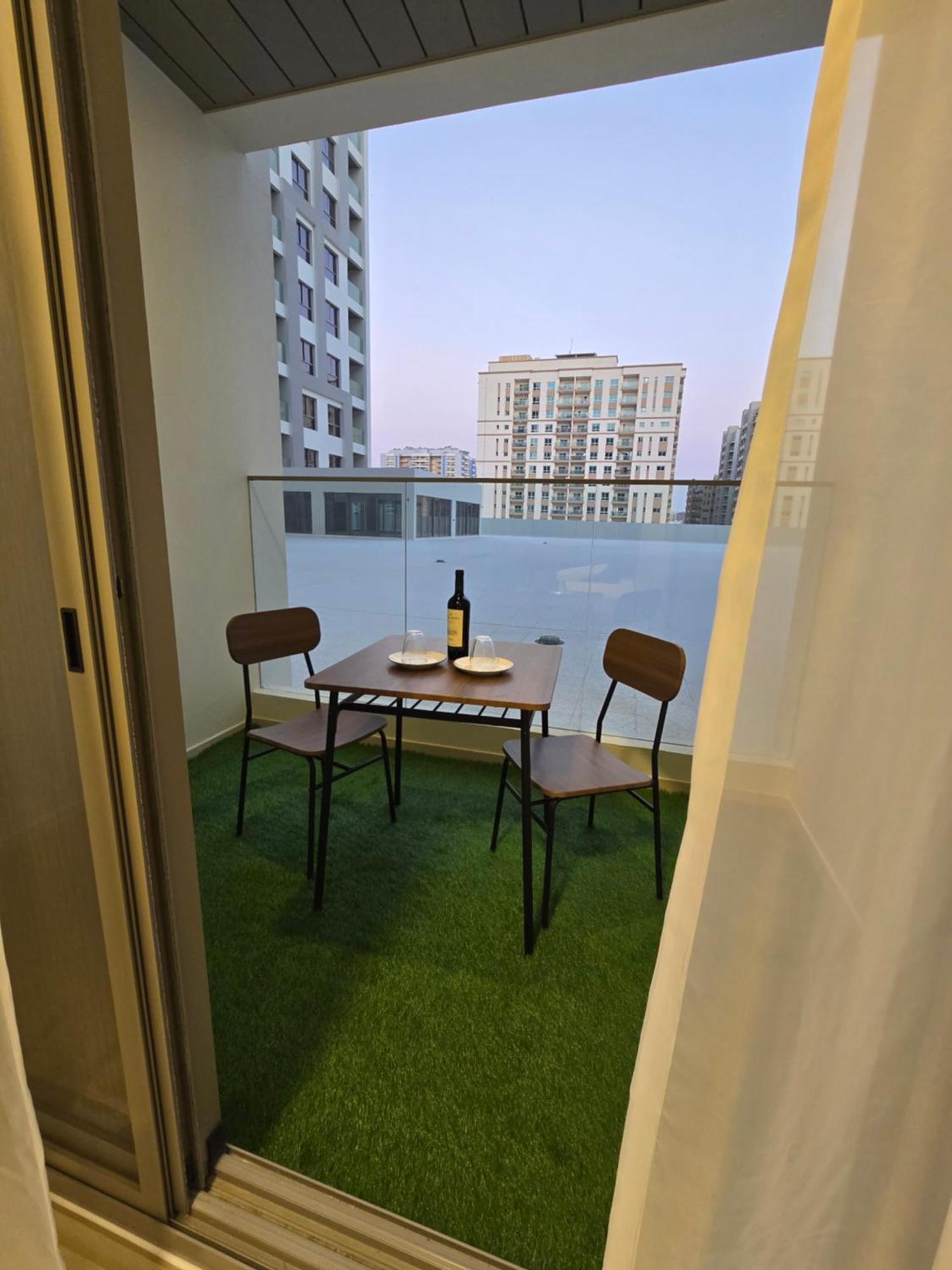Oshare Modern Living Apartment