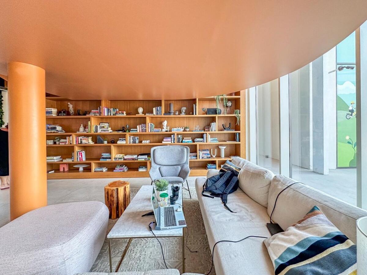 Apartment Soothing In Collective Tower At Hills Dubai