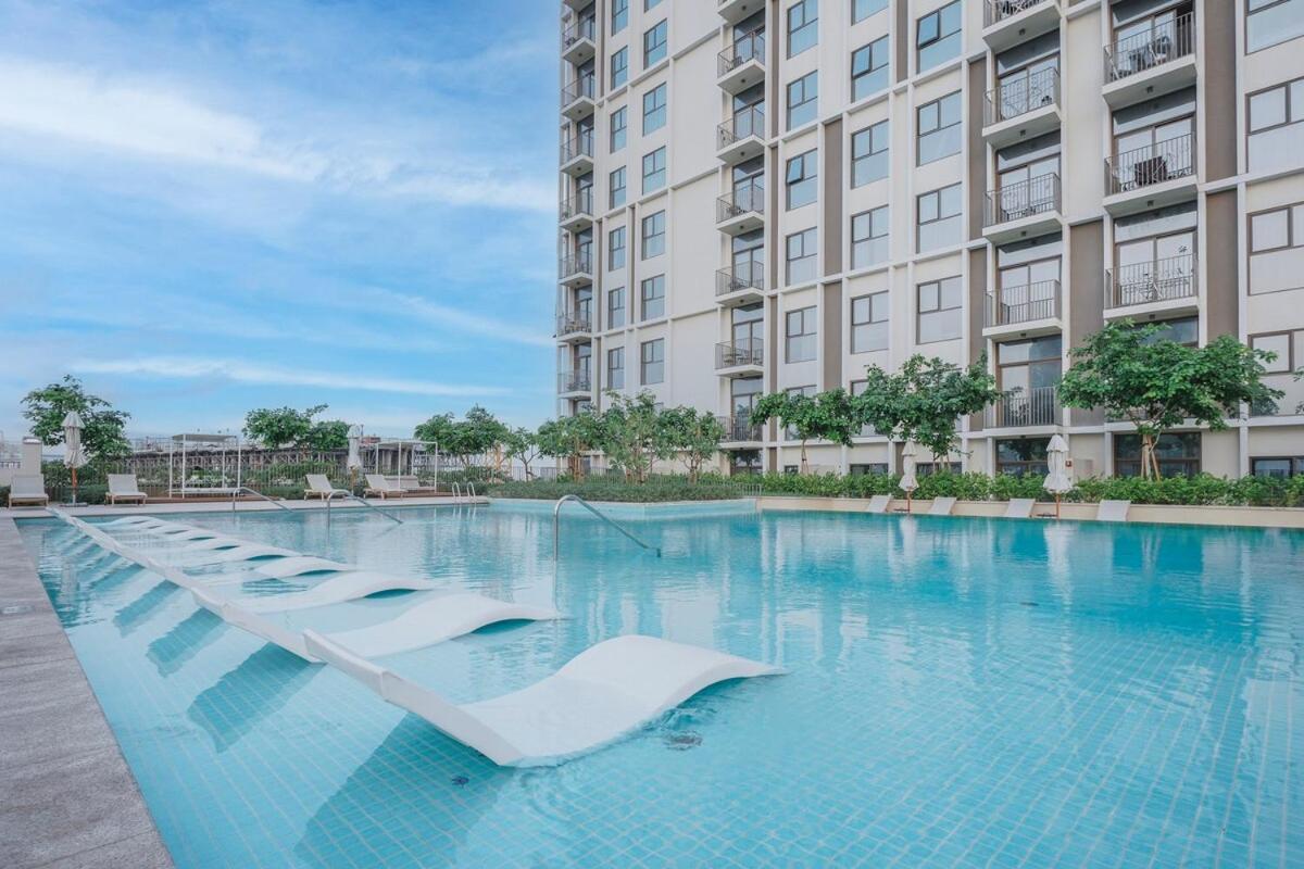 Soothing In Collective Tower At Hills *
