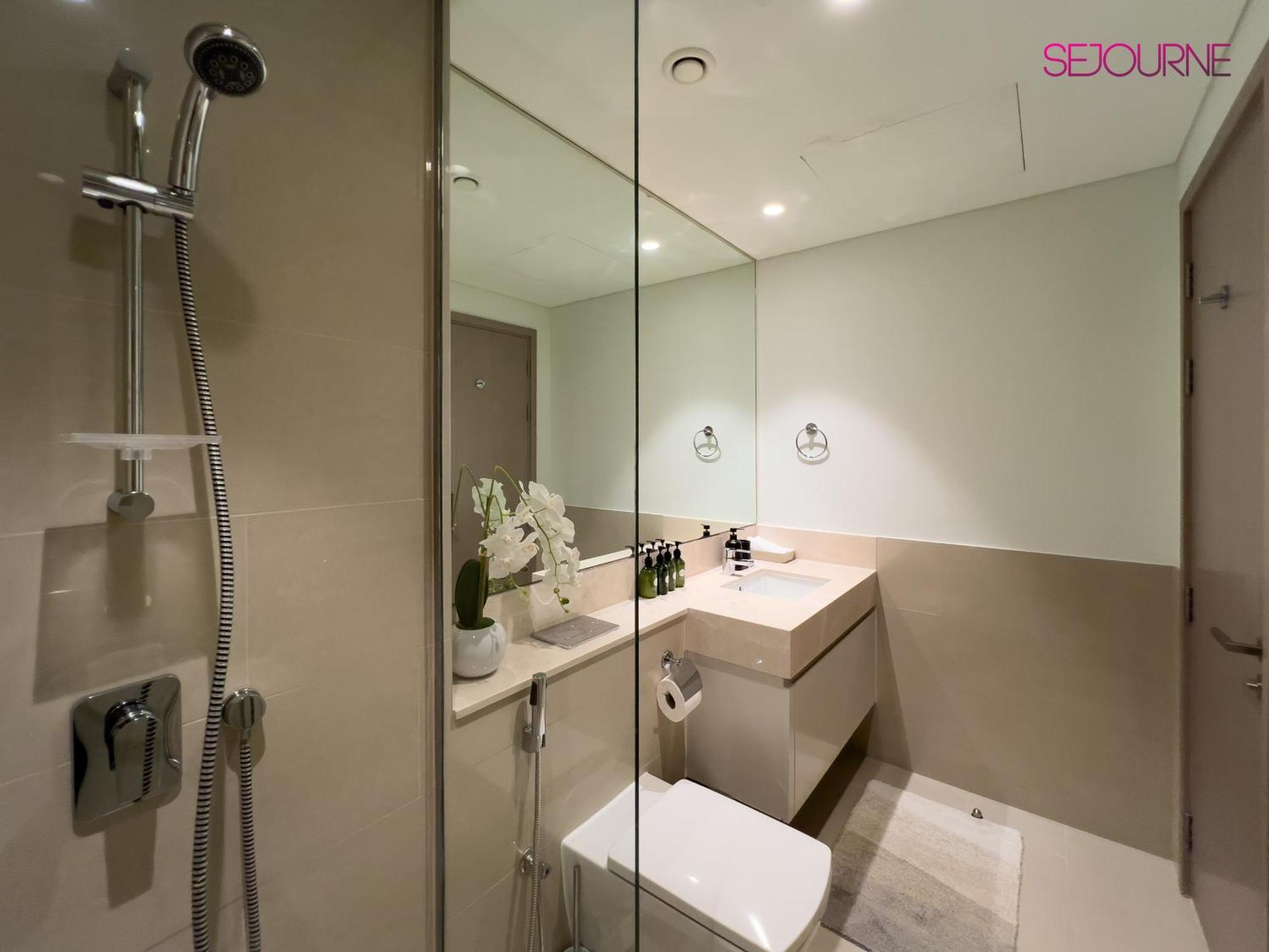 Brand New Luxurious 2br Act Towers Downtown Apartment