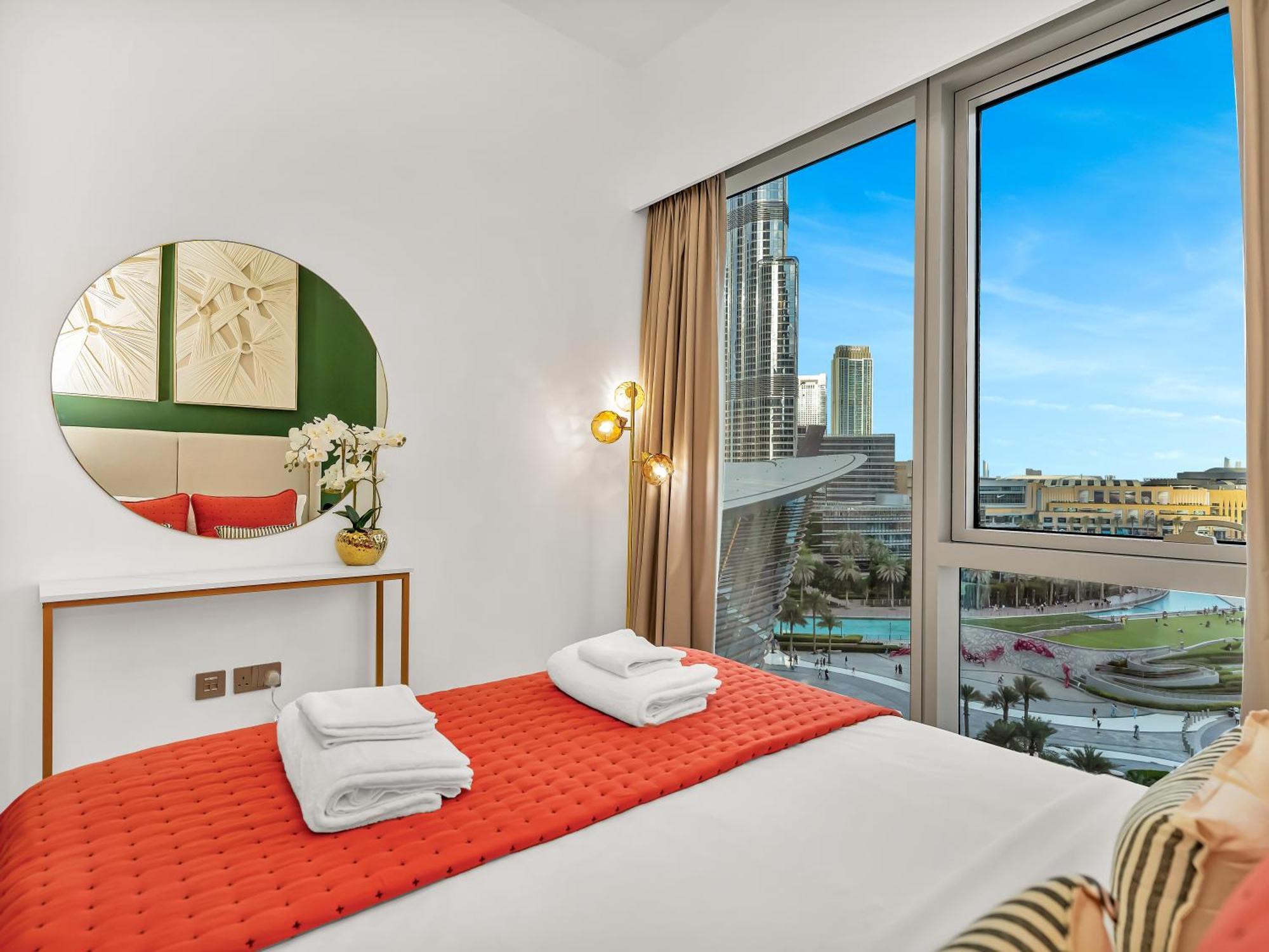 Luxury Two Bedroom With Balcony, Full Burj Khalifa & Fountain Views By Delujo Apartment Dubai