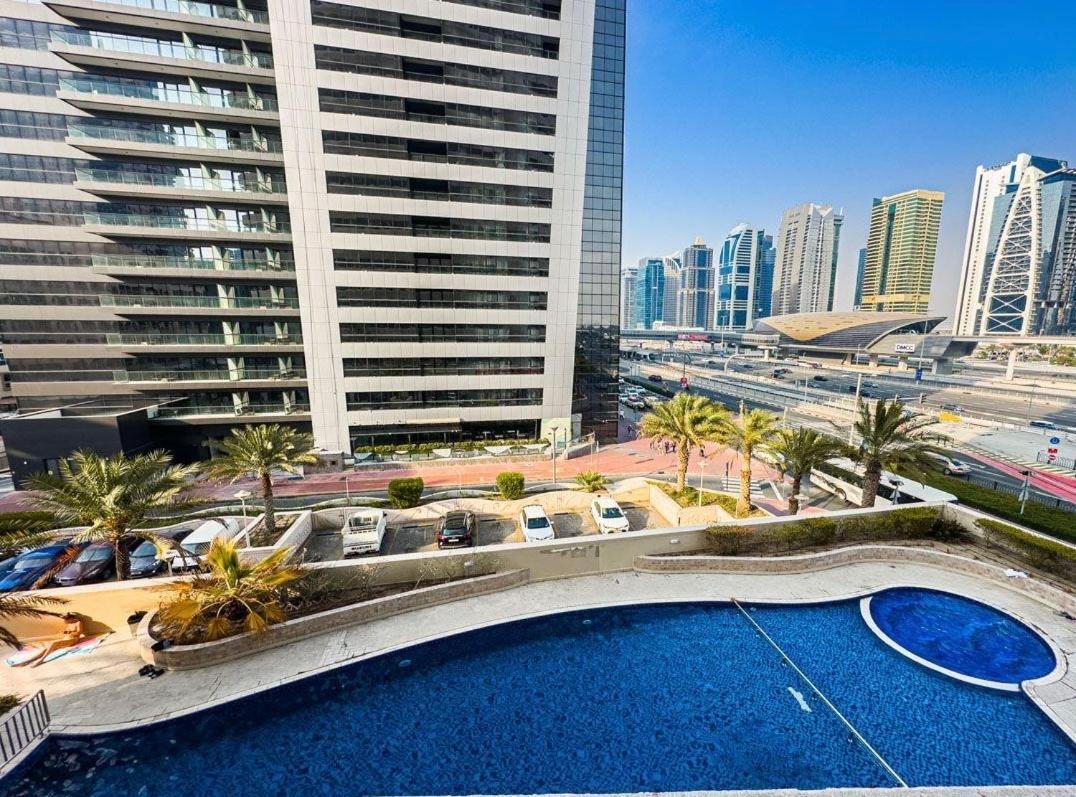 Amazing 1 Bed In Marina Apartment *