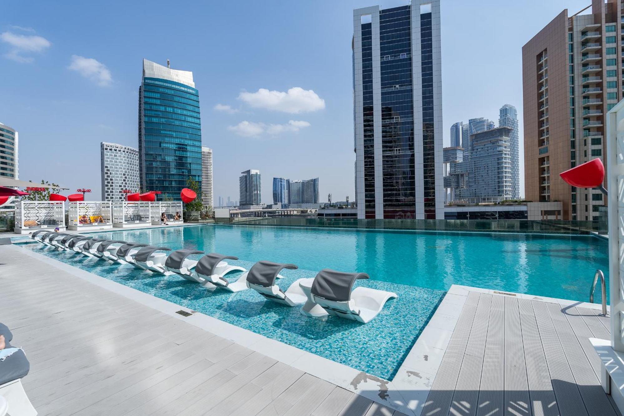 Vogue Mag318 Downtown Skyline View With Steps From Burj Khalifa And Mall Apartment Dubai